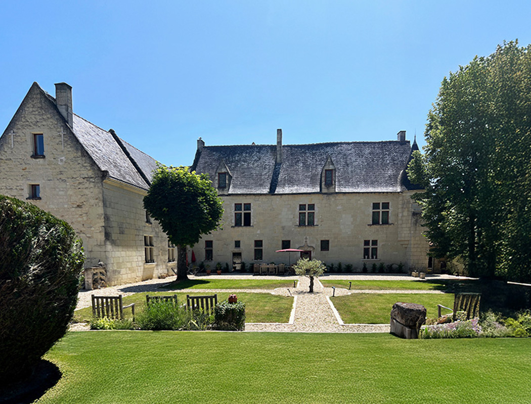 Chateau_Danzay_exterieur1